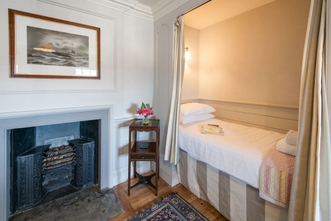Merchant'S House - Large Two Floor Apartment!! Sleeps Up To 11 People, First Floor Available Separately, Sleeping 2 People At A Reduced Rate!!! آيماوث المظهر الخارجي الصورة